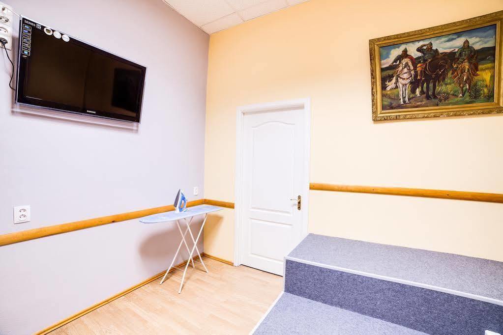 Night & Day Hostel Kiev Eksteriør billede